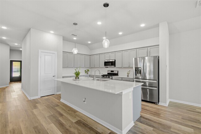 Building Photo - 2815 Torrey Pines Dr