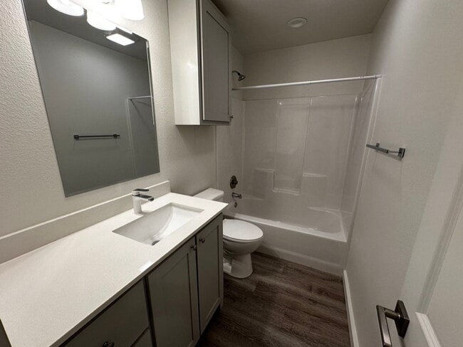 Building Photo - Three Bed, Three Bath now Available!