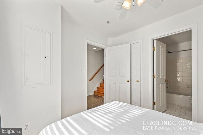 Building Photo - 1209 V St NW