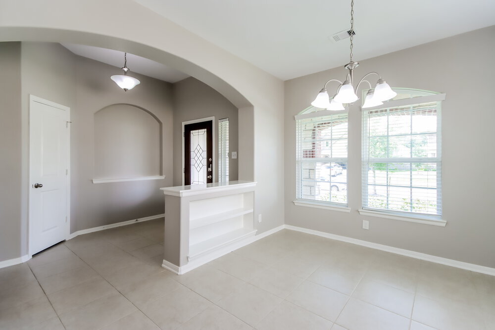 Building Photo - 614 Companion Dr