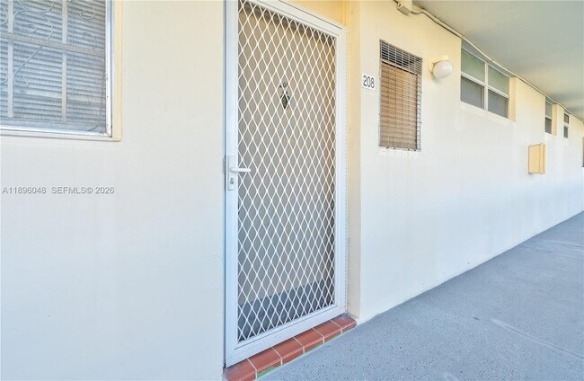 Building Photo - 3020 Marcos Dr