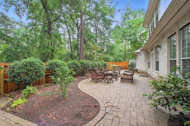 Building Photo - 22 Watermint Pl