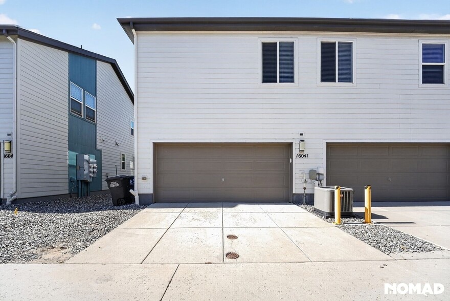 Building Photo - 16041 E Elk Dr