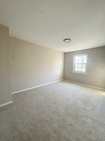 Building Photo - 40 Badger Gate Ct