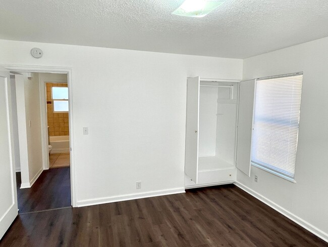 Building Photo - Centennial Neighborhood Fully Remodeled Ranch Home, Secluded Location, Spacious Yard