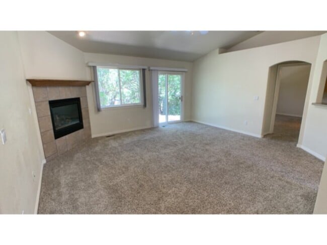 Building Photo - Secluded ranch style home near Cheyenne Canyon