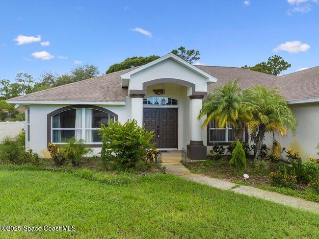 Building Photo - 1026 Blossom Dr