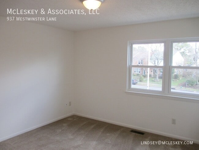 Building Photo - 937 Westminster Ln