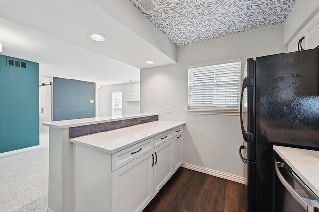 Building Photo - 15151 Berry Trail