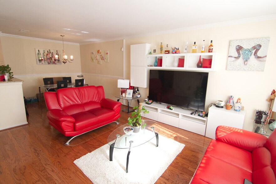 Building Photo - 7718B Lexton Pl