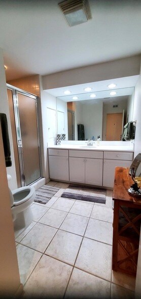 Building Photo - 46568 Arapahoe Dr
