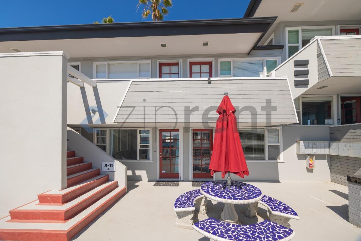 Building Photo - 2613 Mission Blvd