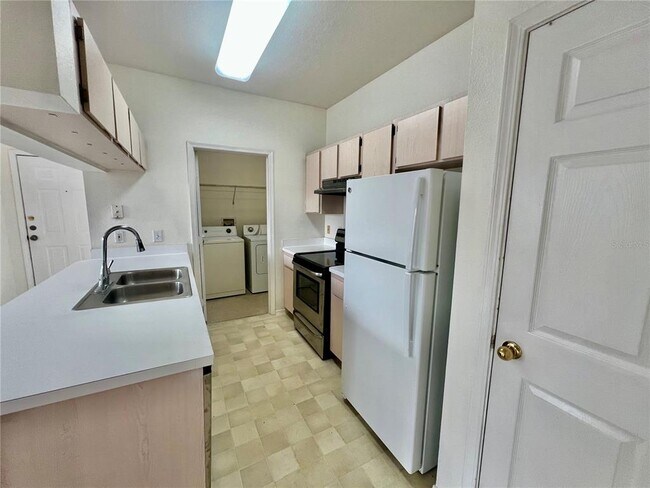 Building Photo - 13025 Sanctuary Cove Dr