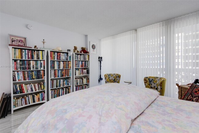 Building Photo - 1200 S Ocean Blvd