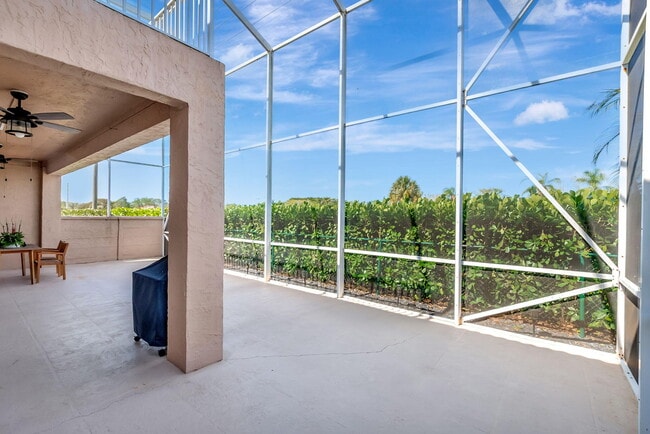 Building Photo - 18248 Coral Isles Dr