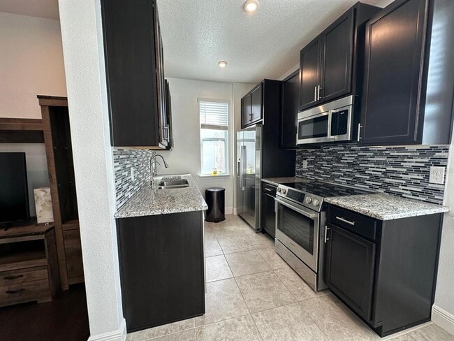 Building Photo - 8941 Sperry St