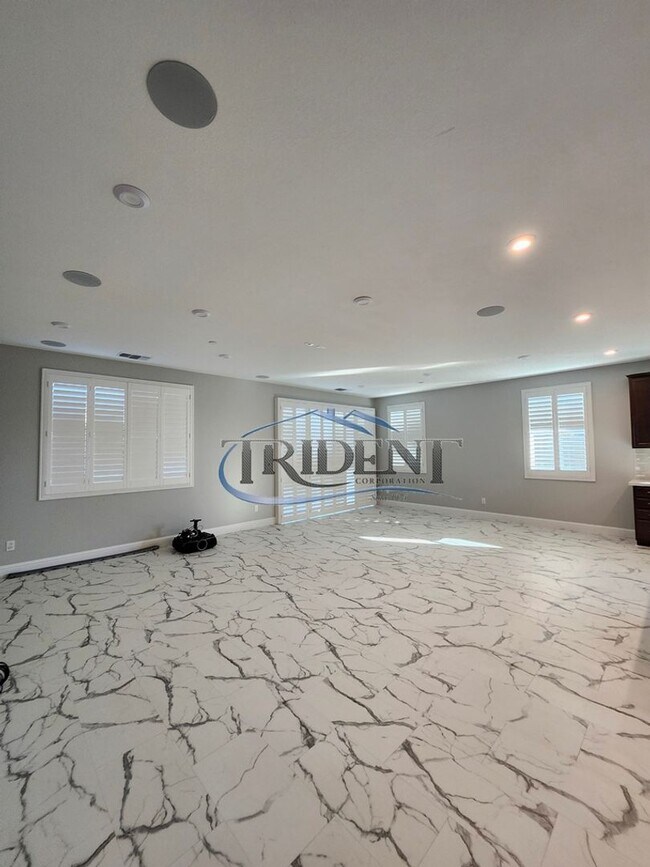 Building Photo - Updated home with a built in BBQ and play area