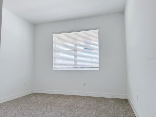 Building Photo - 13047 Pergola Ave