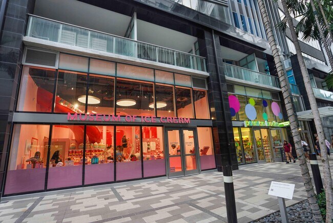 Building Photo - 851 NE 1st Ave