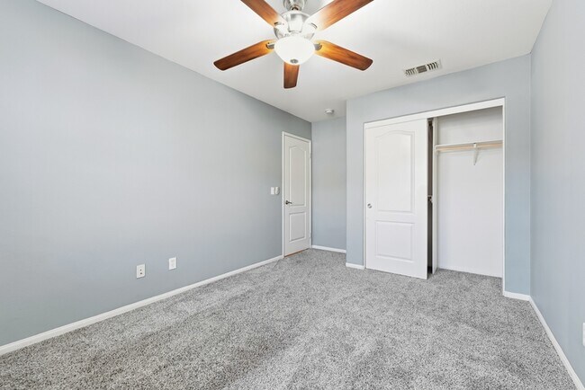 Building Photo - 2174 Desert Hare Ct