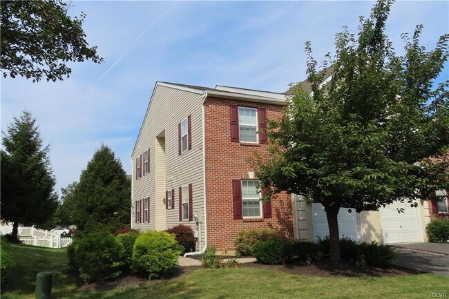 Building Photo - 6810 Hunt Dr