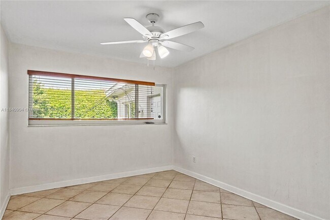 Building Photo - 8475 SW 43rd St