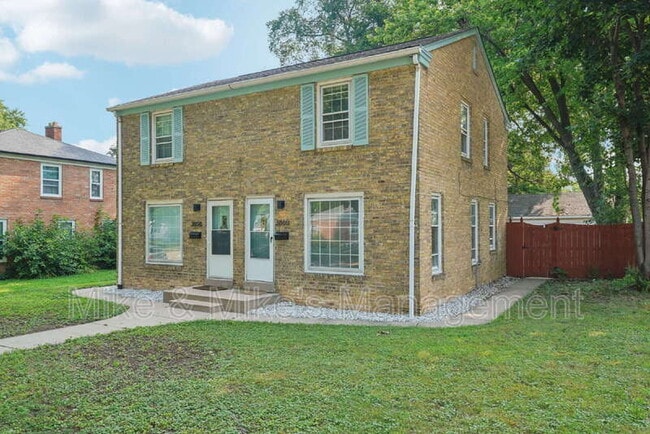 Building Photo - 3860 S Brust Ave