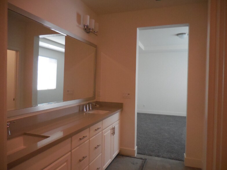 Building Photo - 3978 Scordia Way