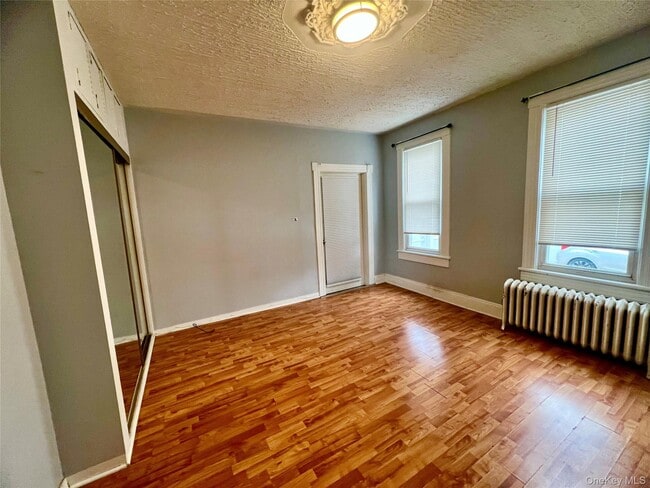 Building Photo - 11 Liberty St