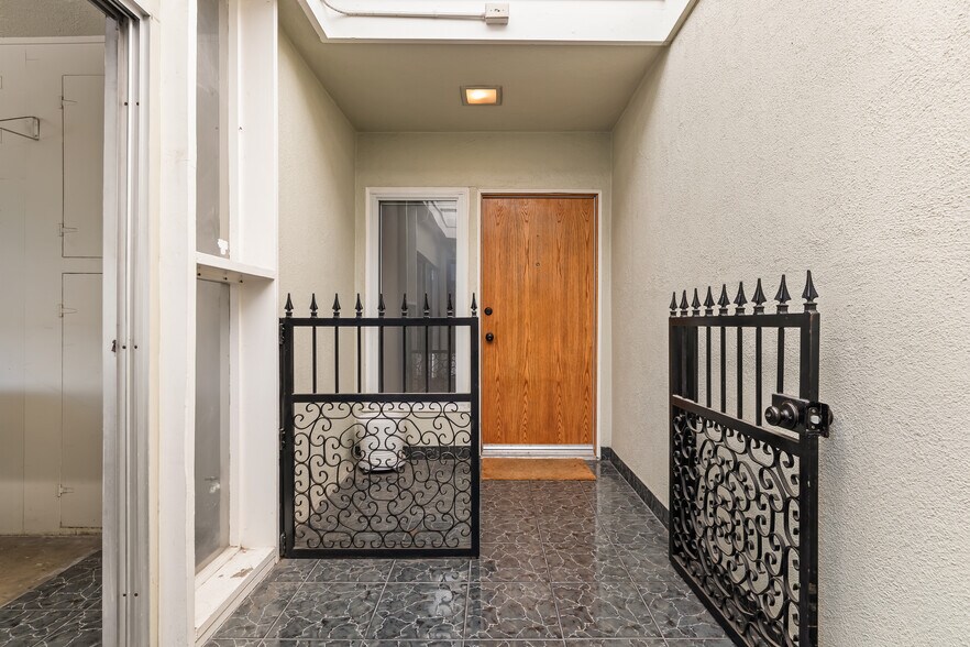 Building Photo - 3500 W Manchester Blvd