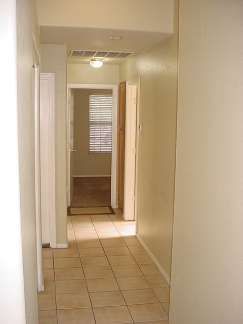 Building Photo - Fantastic single level Ahwatukee home in S...