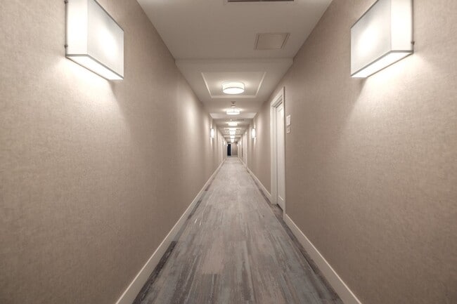 Building Photo - 2BR/2BA Old Port Condo Onsite Parking Available, Fitness Room and Elevator