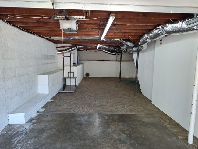 Building Photo - Award winning schools. Stunning home.  Centrally Located. One car garage/fenced in back yard.
