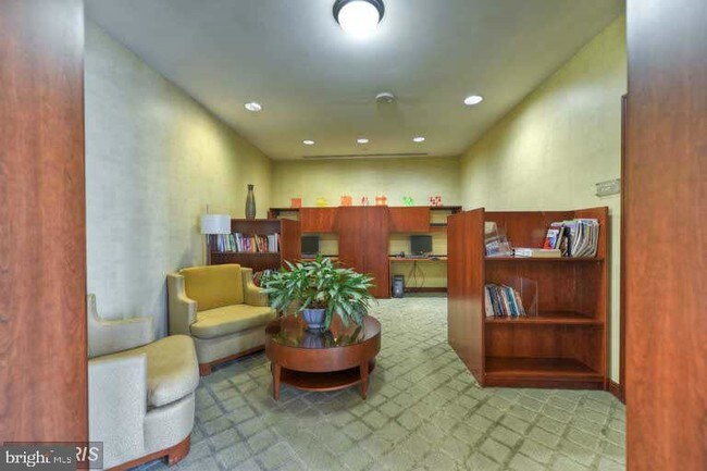 Building Photo - 11760 Sunrise Valley Dr