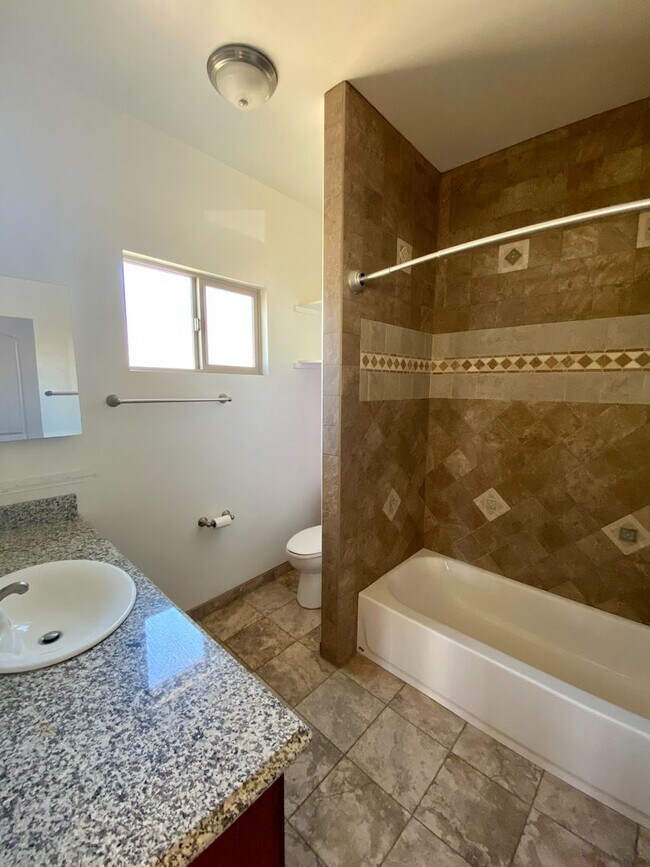 Building Photo - Downtown Ventura - Two bedroom, two bath w/ Rooftop Deck