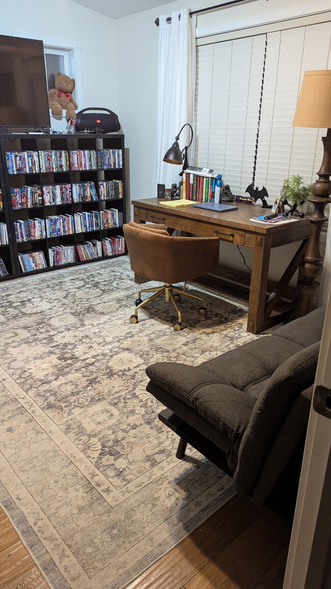 Building Photo - 385 E 2nd S St