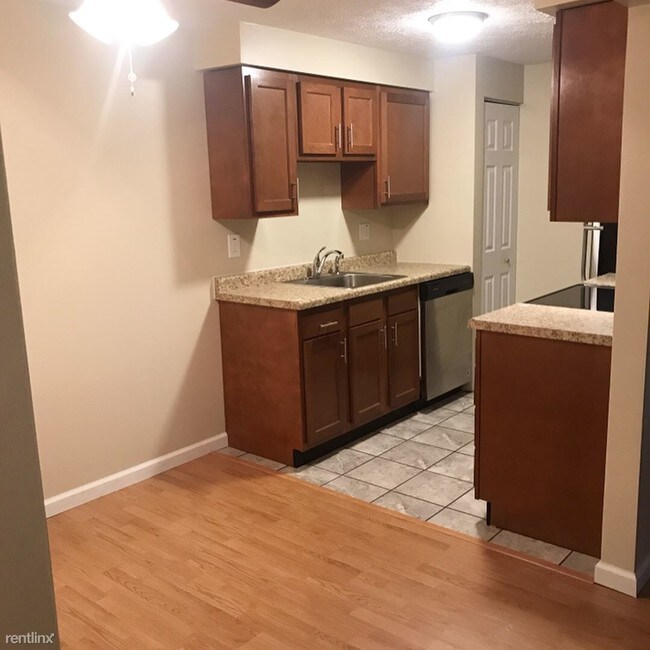 1280 Highfield Ct 1280 Highfield Ct Bethel Park PA 15102 Apartment