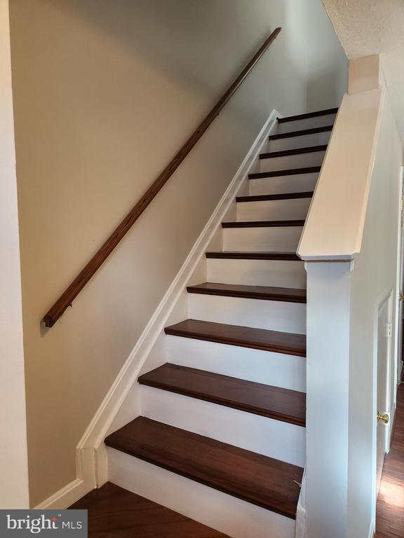 Building Photo - 16326 Pennsbury Way