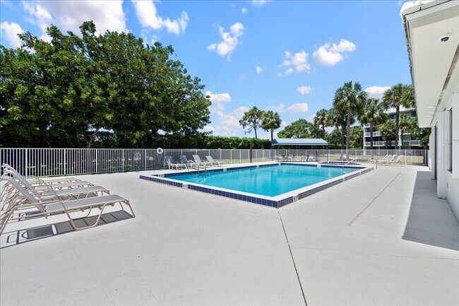 Building Photo - 2421 Village Blvd