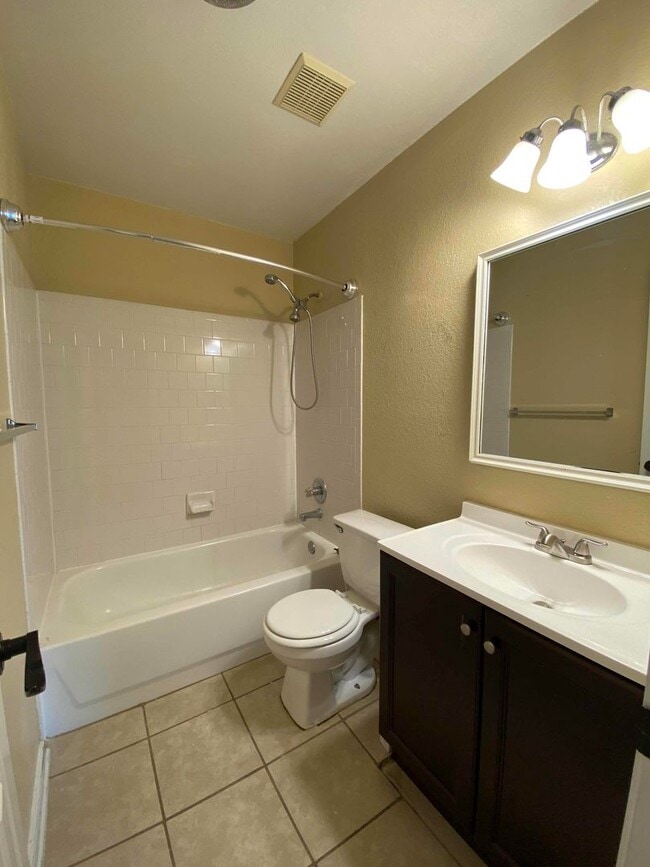 Building Photo - Cute Home in Killeen