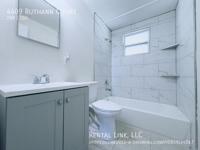 Building Photo - Recently renovated 2-bedroom duplex in Nor...