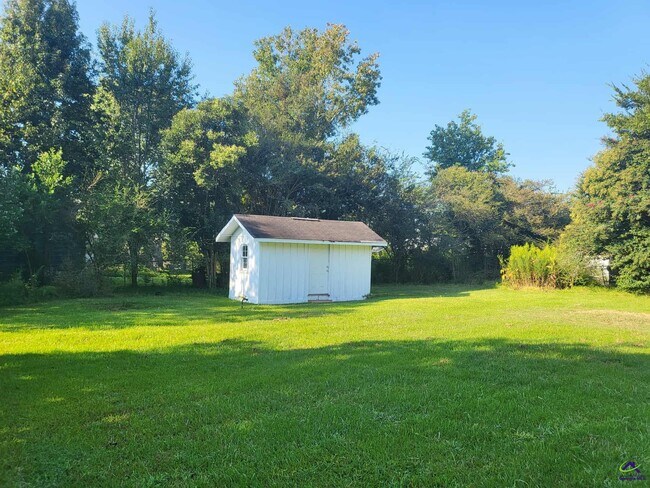 Building Photo - 2800 S Estates Rd