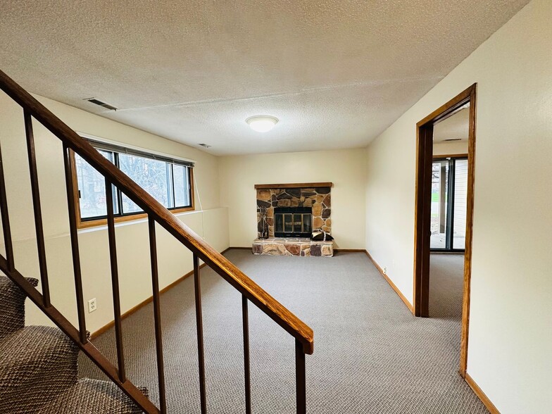 Building Photo - 840 Martha Lake Ct