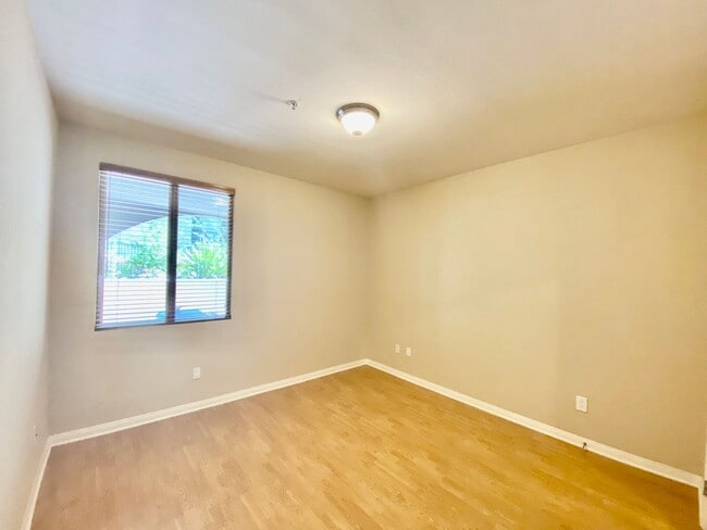 Building Photo - Stylish Coastal Living: Spacious 1BD with Huge Patio + Premium Amenities