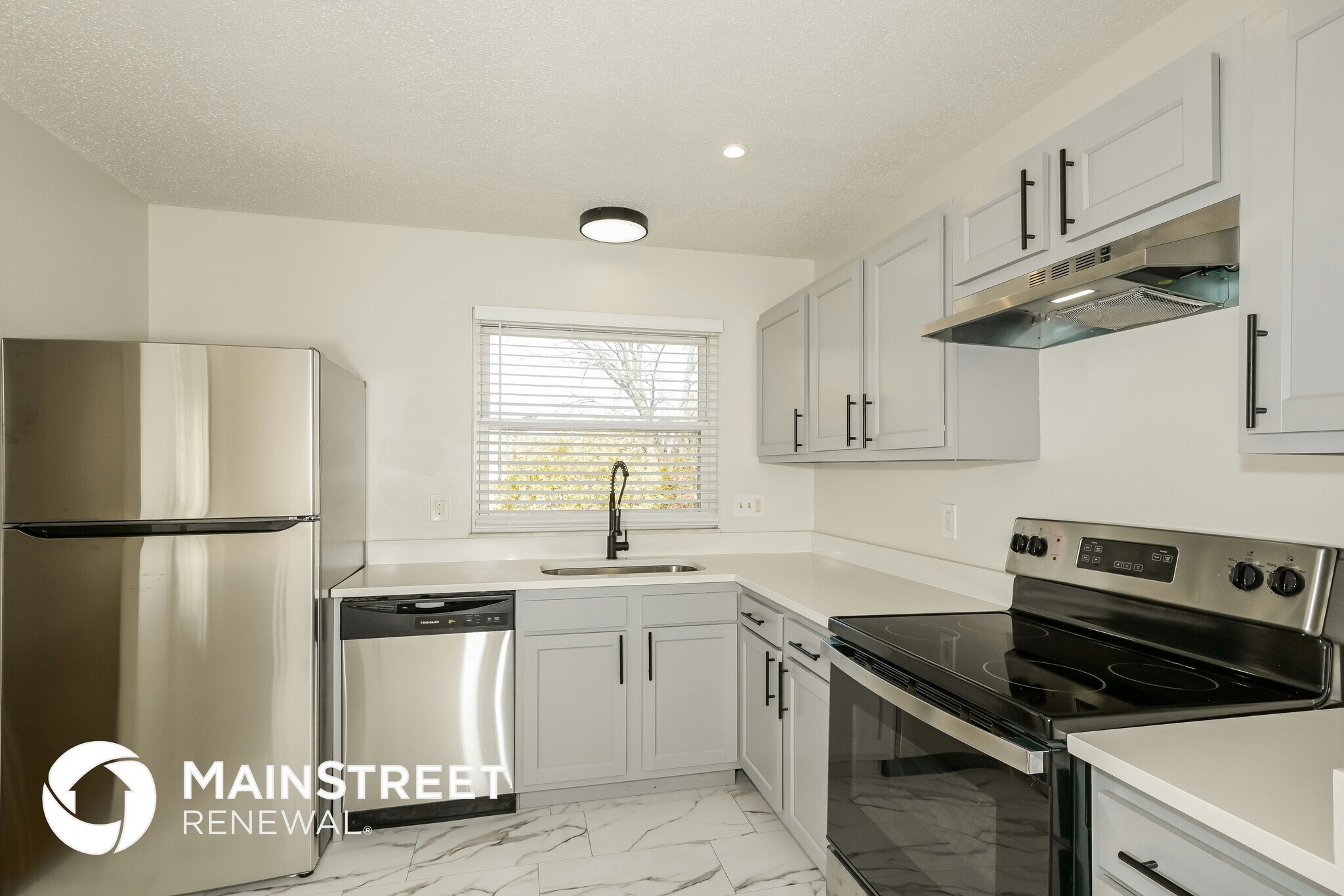 Building Photo - 28 Trade Winds Dr