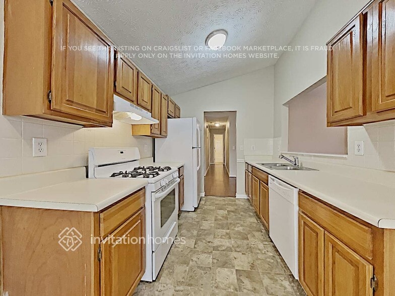 Building Photo - 10780 Mortons Crossing
