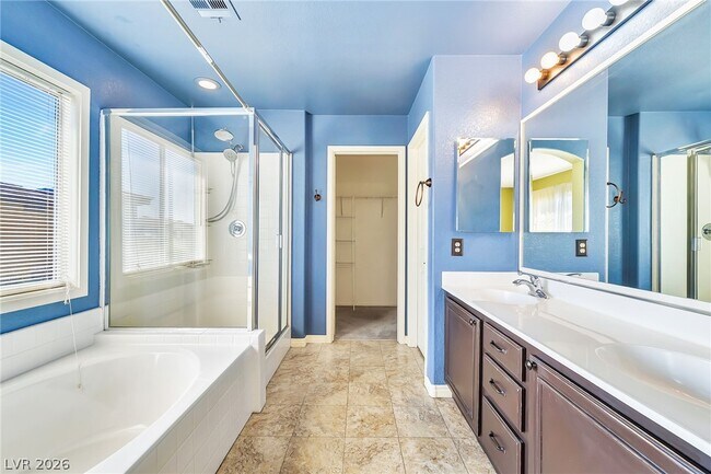 Building Photo - 64 Playa Del Coco Ct