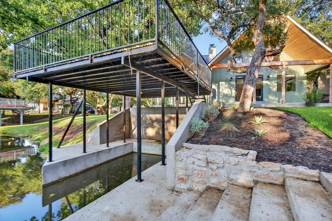 Building Photo - 308 Mountain View