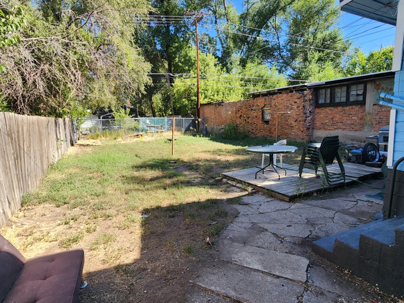 Building Photo - 1028 Capitol St