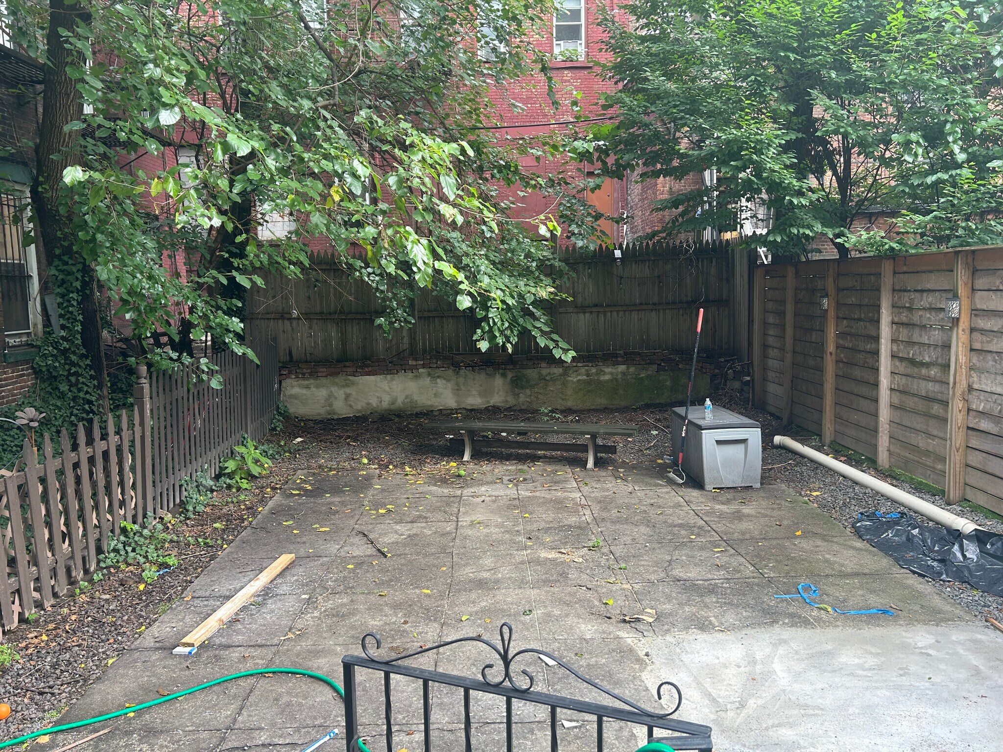 Building Photo - 337 Bloomfield St